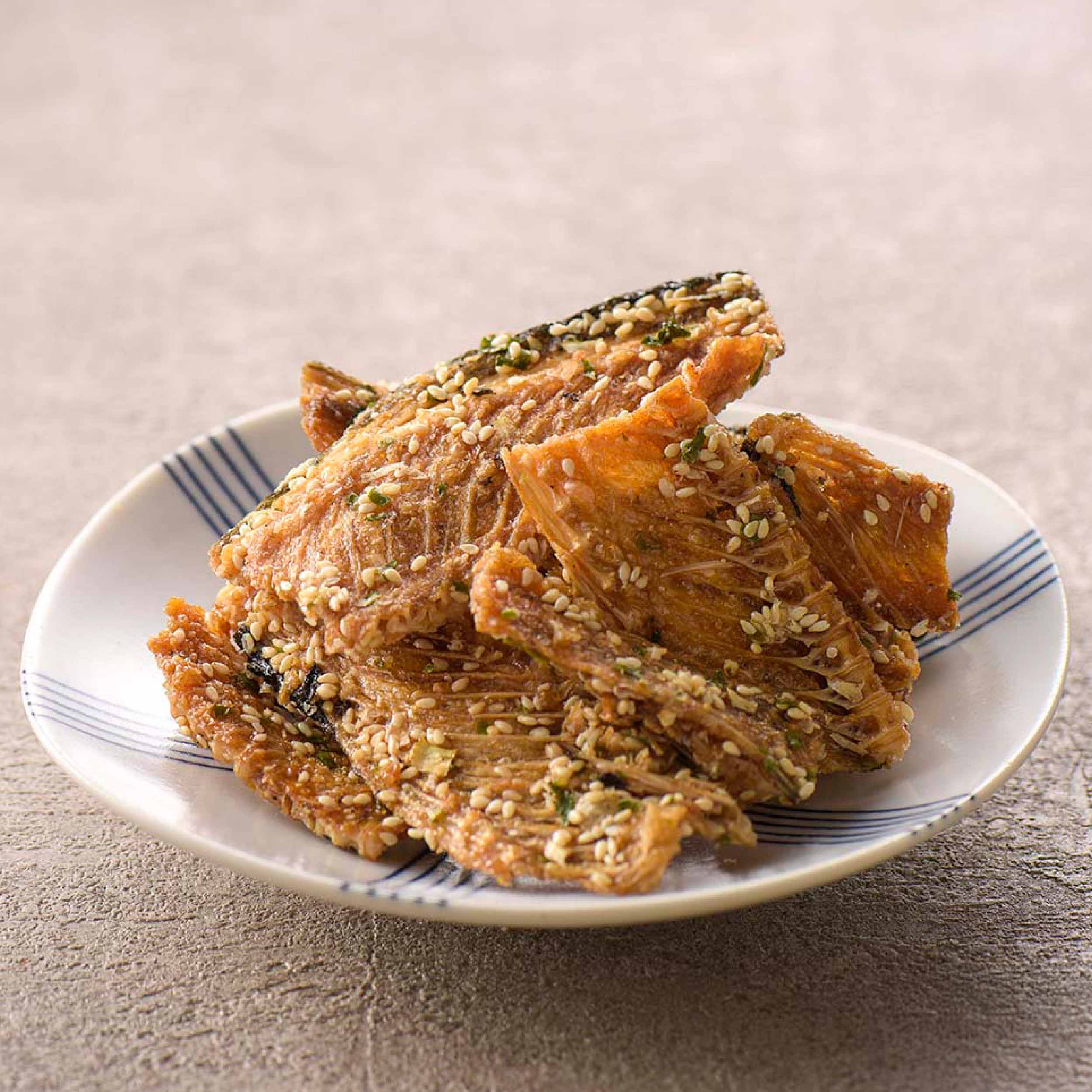 澎湖伯鮮魚骨酥 (青蔥) 酥香一口，鮮味上癮