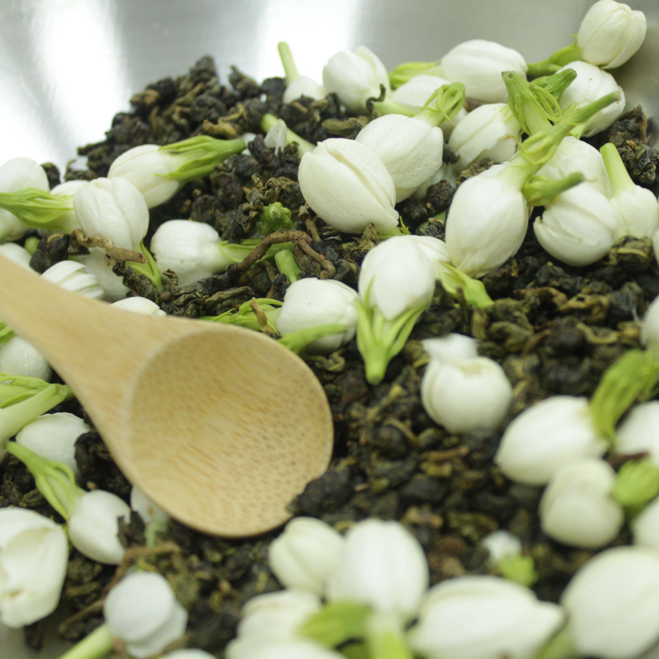 花壇鄉農會 茉莉花壇夢想館 御品茉莉包種，茉莉花香優雅細緻，文山包種輕盈滑順，層層窨製，口齒留香