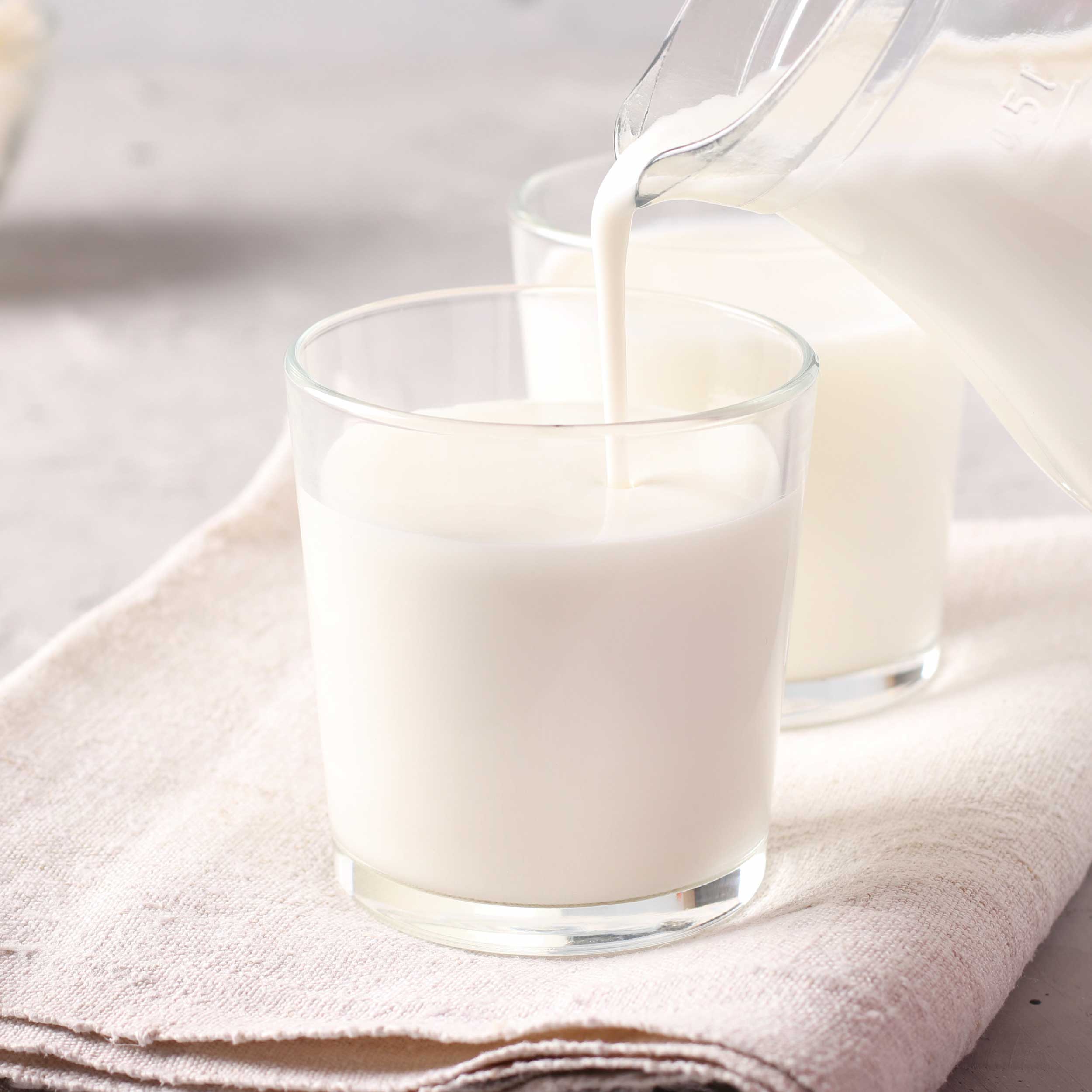 安佳 100%純牛奶保久乳 喝得到的黃金牧場純淨香濃，濃郁奶香回不去