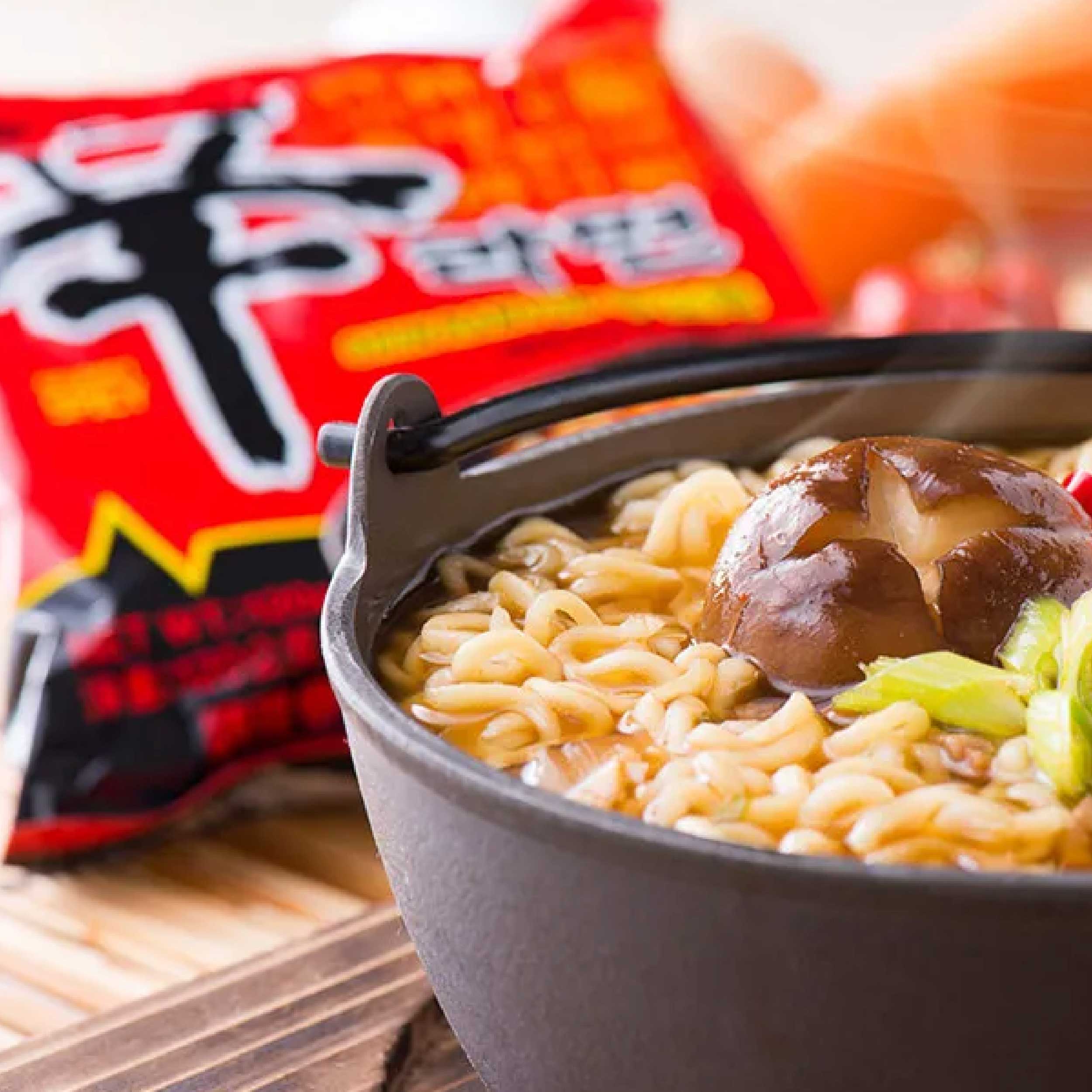 農心 辛拉麵 辣得過癮，香得夠味！專屬大人的辛辣爽感，挑戰你的味蕾極限