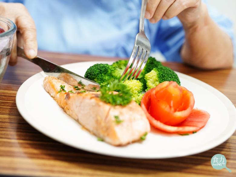 少吃能餓死癌細胞 錯 癌症病人補充足夠熱量和蛋白質最重要 食力foodnext 食事求實的知識頻道