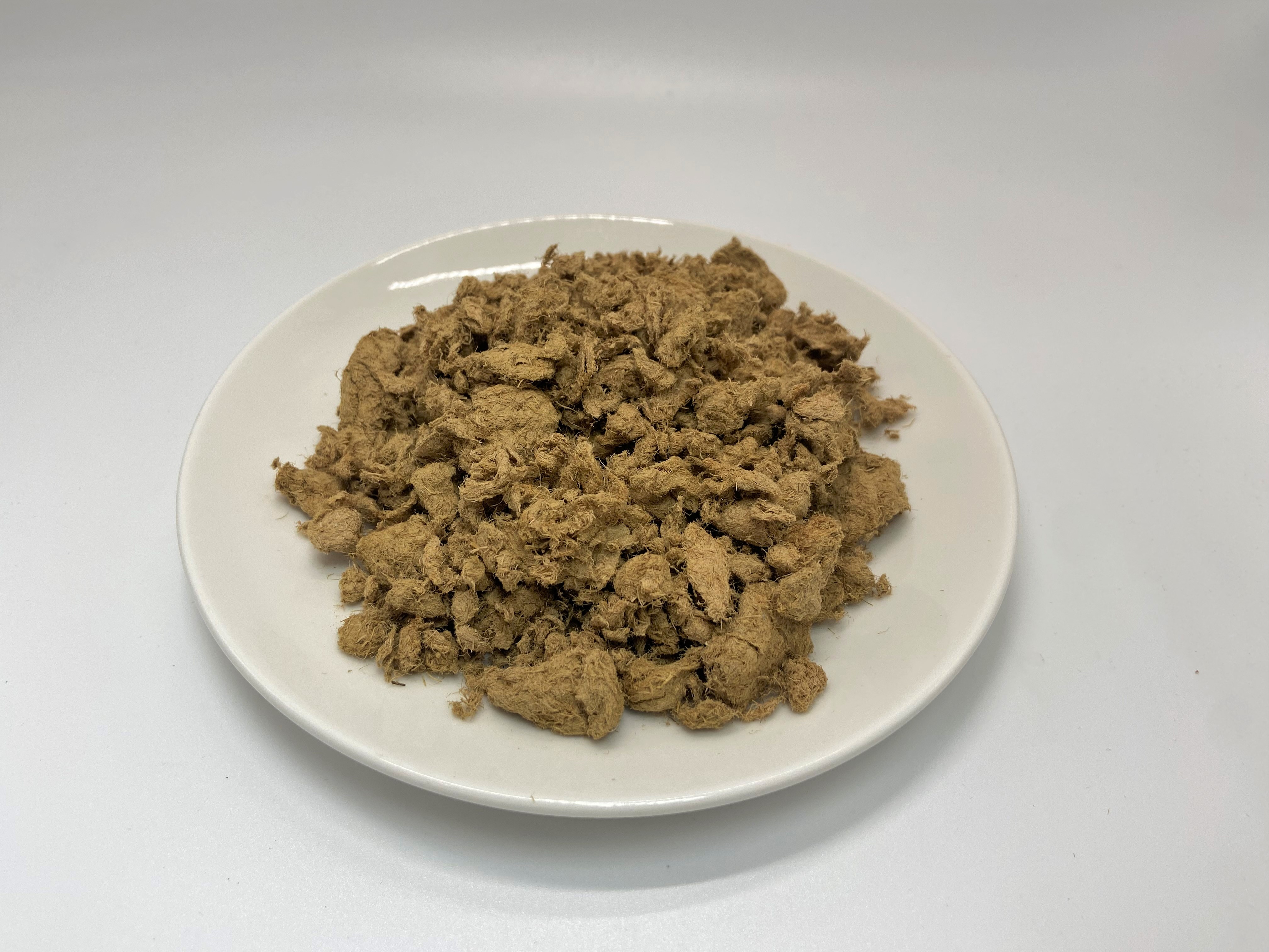 150萬公噸稻草不再只能掩埋焚燒！低鹼製漿技術打造食品包材與可分解盆器