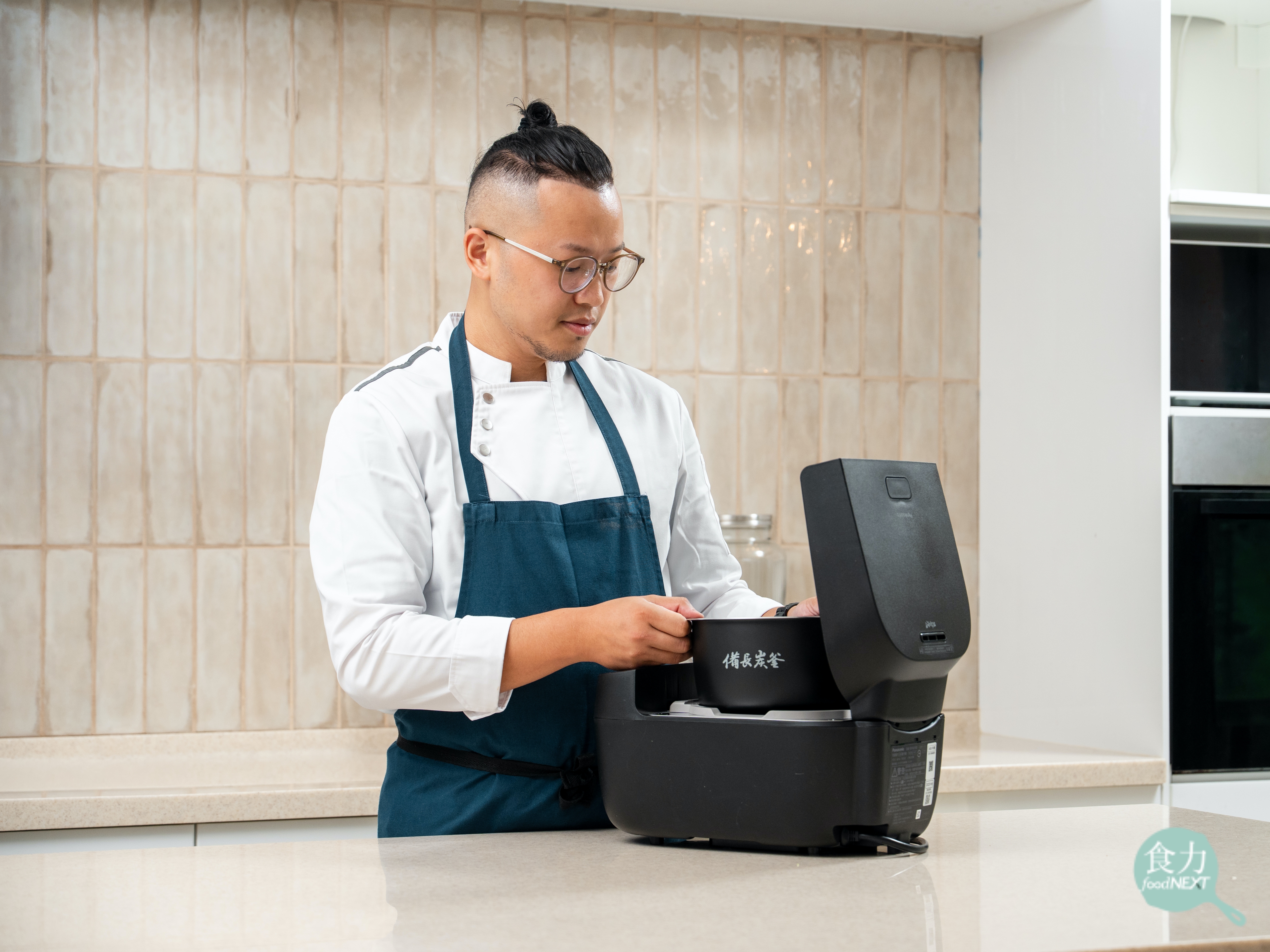一碗好飯不只靠手感！廚師漢克揭密「香氣、口感、味道」三大指標  Panasonic IH電子鍋一鍵還原職人美味